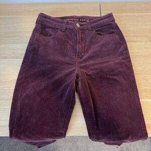 Short Curvy High Rise Jegging - Burgundy corduroy American eagle skinny jean